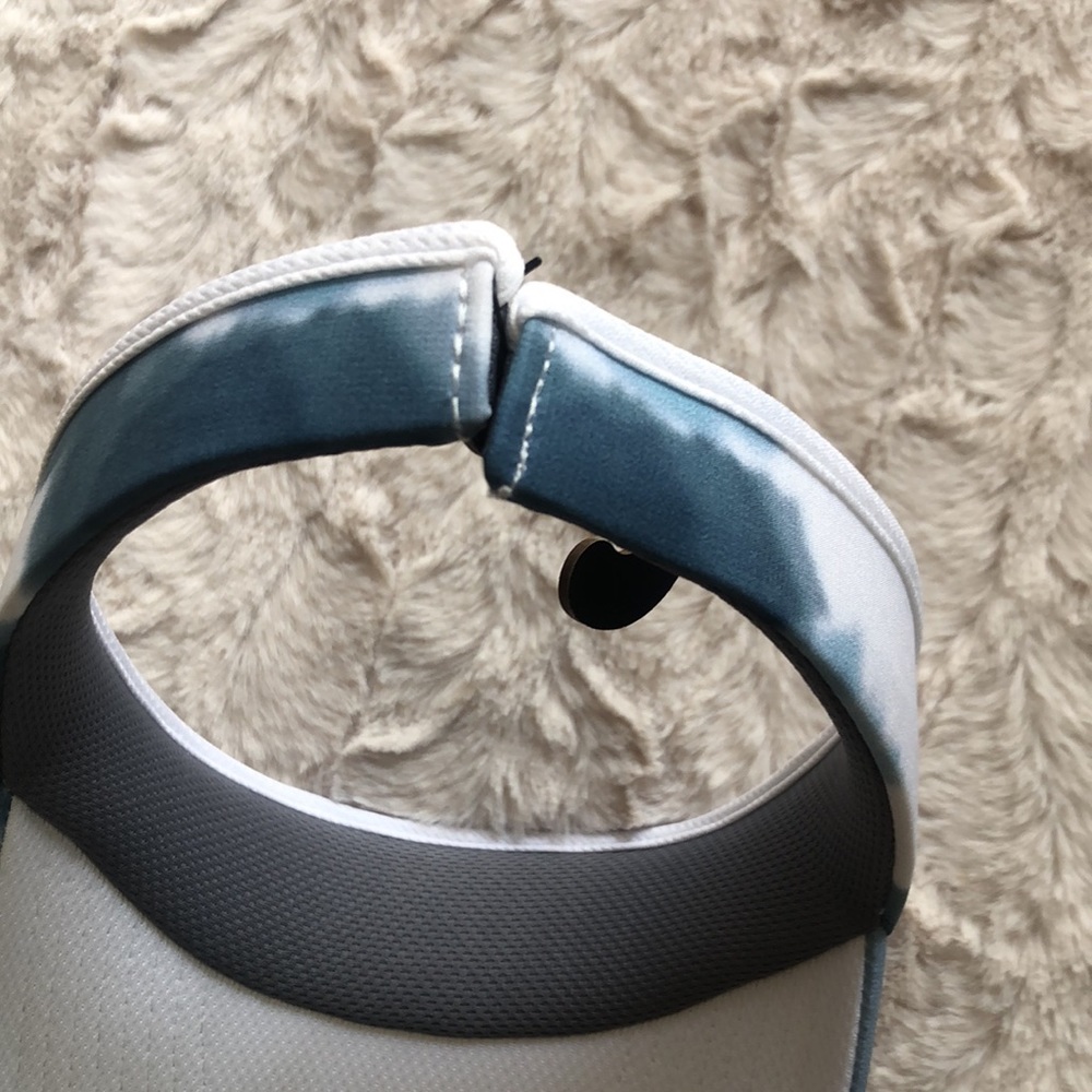 NEW Adidas visor - Picture 8 of 12